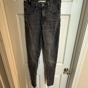 Levi’s Women's Black Wash Skinny Jeans